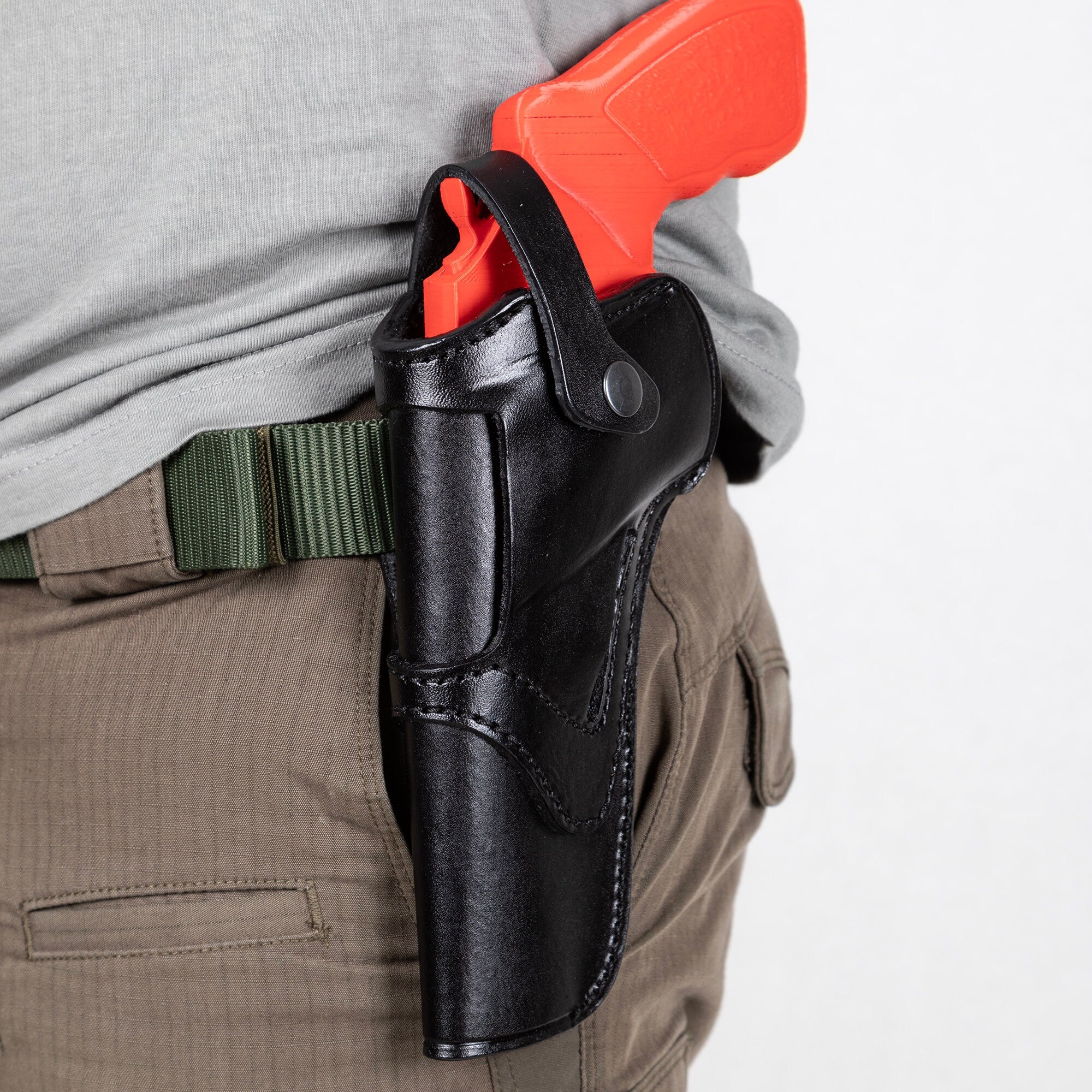 Taurus Revolver 6" Barrel Leather Holster: OWB Carry